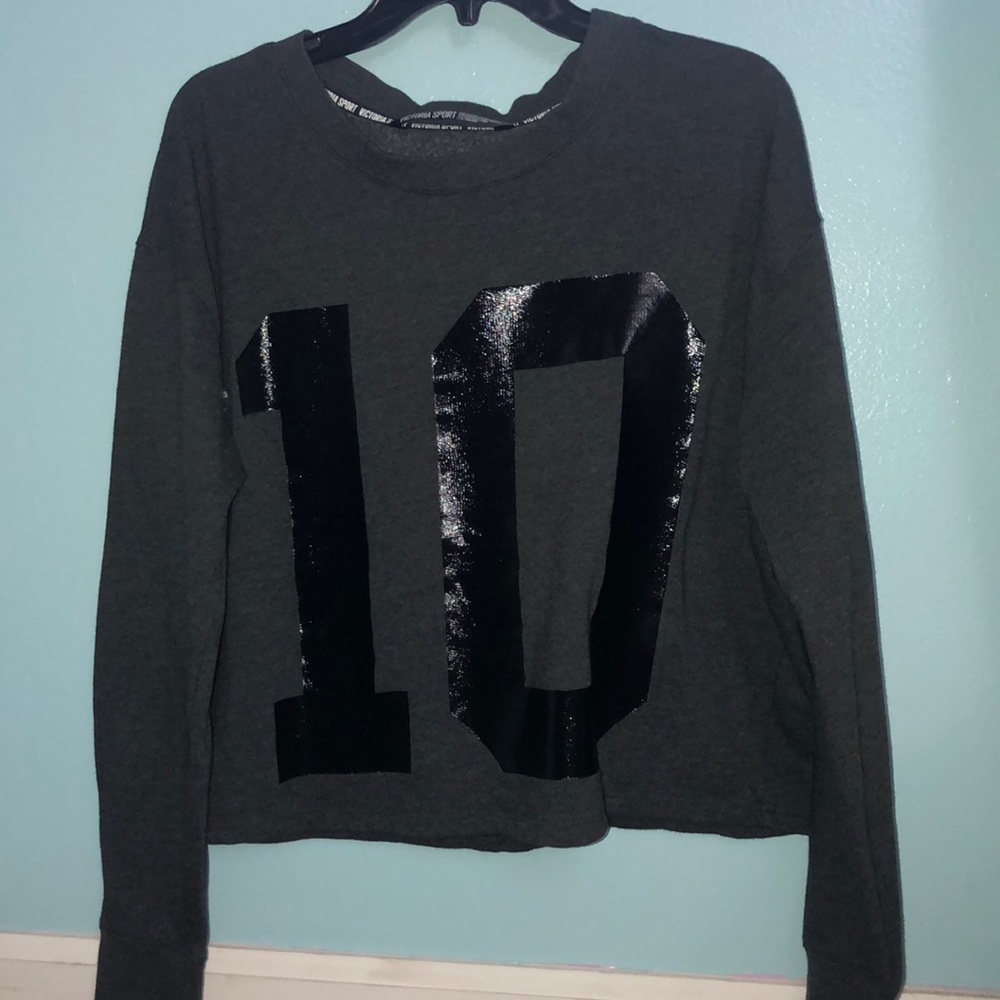 victoria sport crew neck